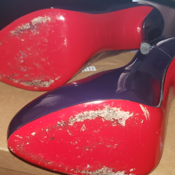 Shoes - Picture 4 of 6